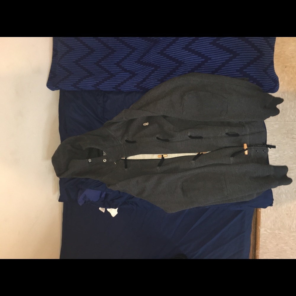 10 deep sweater jacket